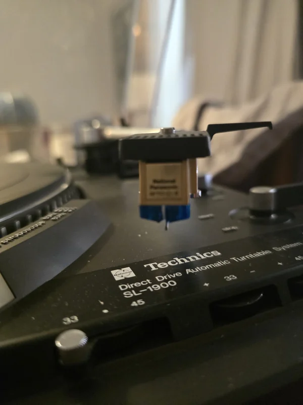 Technics SL-1900 Direct Drive &ndash; nyservad + ny n&aring;l - Bild 4 av 4