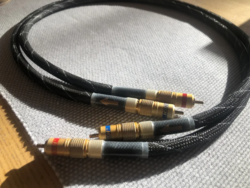 Neotech NEI-1002 RCA signalkablar, silver - Bild 1 av 2