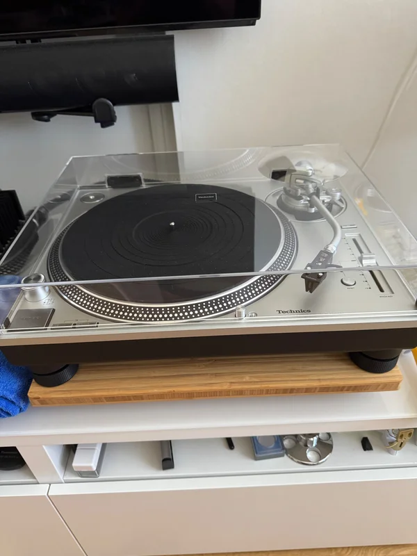 Technics SL 1200 GR2 Technics SL 1200 GR2 - Bild 2 av 3