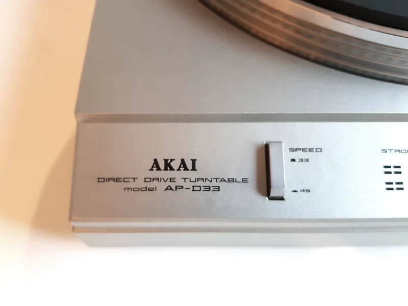 AKAI AP-D33 Direct drive Skivspelare - Bild 4 av 13