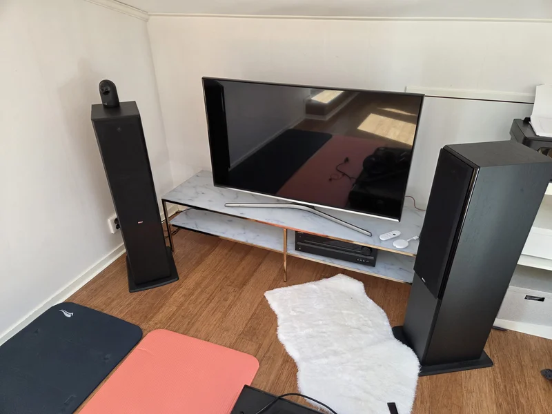 KEF C7 högtalare + Onkyo TX-SR313 förstärkare – komplett ljudsystem KEF C7 högtalare + Onkyo TX-SR313 förstärkare – komplett ljudsystem - Bild 1 av 4