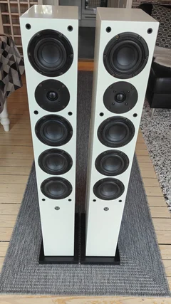 System Audio Aura 50 &ndash; Felfria golvh&ouml;gtalare
