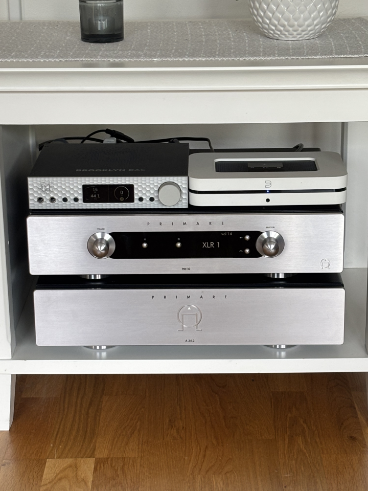 Kef R3 Meta