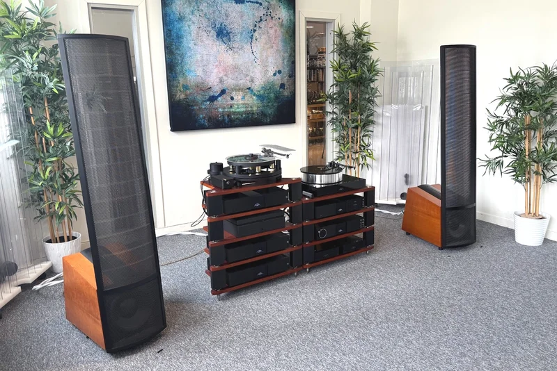 Martin Logan Summit - Begagnade elektrostath&ouml;gtalare - Bild 1 av 2