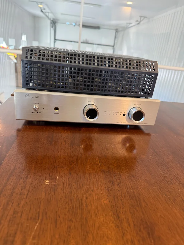 Cayin CS-55A KT88 rörförstärkare i nyskick Cayin CS-55A KT88 rörförstärkare i nyskick - Bild 1 av 2