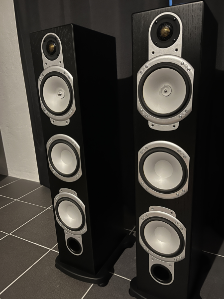 Monitor Audio Silver RS8 (svart) + centerhögtalare finns - Bild 1 av 2