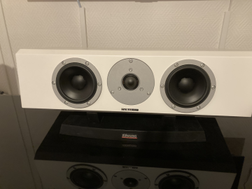 Dynaudio x24 Center