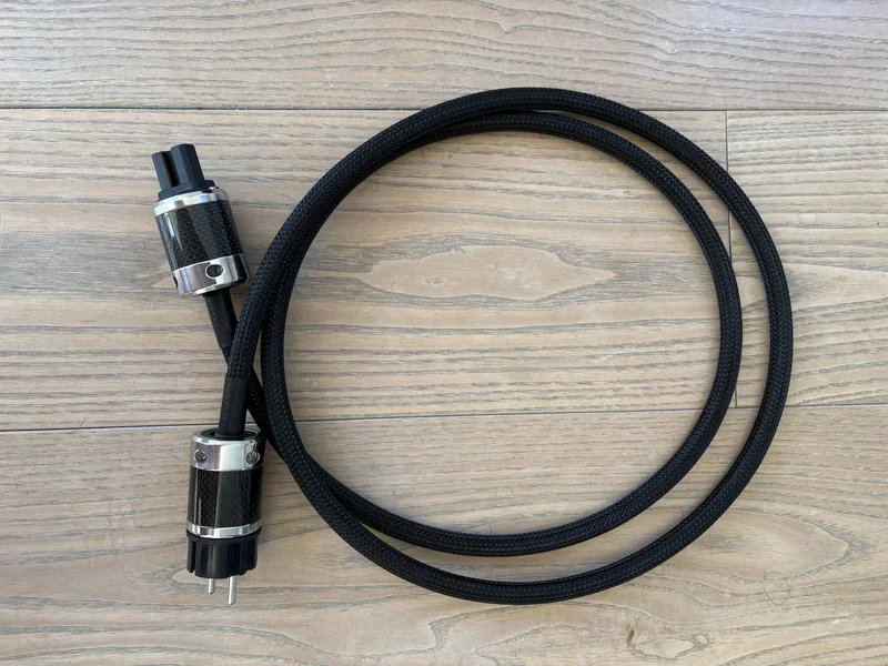 HEGEL H400 - Bild 2 av 2