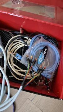 Diverse kablar säljes