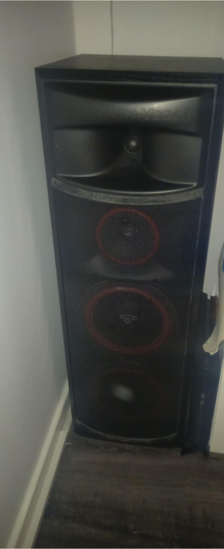 Cerwin- Vega Cerwin- Vega - Bild 1 av 2