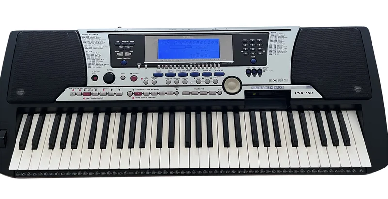 Yamaha PSR-550 PortaTone med stativ & notställ Yamaha PSR-550 PortaTone med stativ & notställ - Image 3 of 6