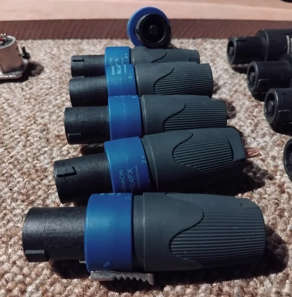 Speakon + Chassikontakter+Power Speakon - Bild 2 av 5