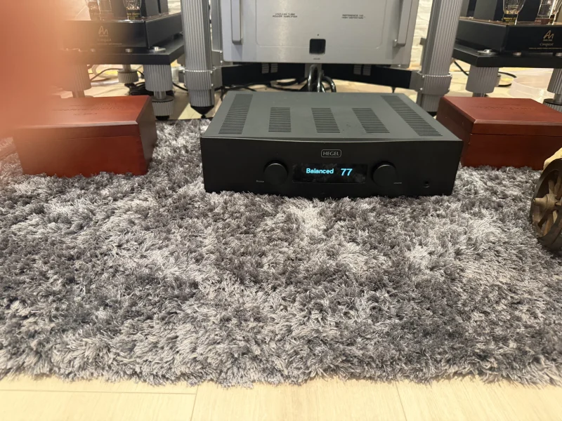 Hegel h190 - Bild 2 av 7