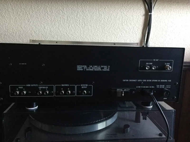 Accuphase T-101 radiodel - Kuva 2 / 4