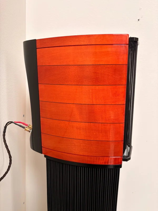 Sonus Faber Guarneri Memento &ndash; Red Violin finish &ndash; inkl. originalstativ &ndash; personlig leverans m&ouml;jlig - Bild 9 av 14