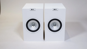 KEF Q150