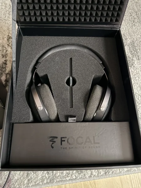 Focal hörlurar - highend hifi - Focal Elear & Focal Elegia Focal hörlurar - highend hifi - Focal Elear & Focal Elegia - Bild 3 av 3