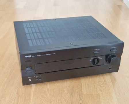 Yamaha AX-892