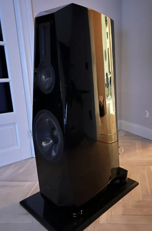 Aurum Cantus V12F Piano Black Edition  - Bild 4 av 5