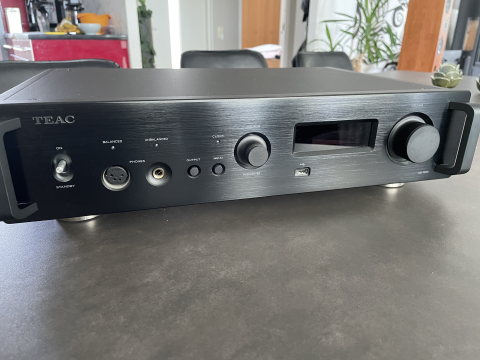 TEAC UD-701N Streamer/DAC/Försteg/Hörlursförstärkare i ...