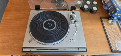 Nyservad JVC L-A55 Direct Drive skivspelare (Ny nål!)