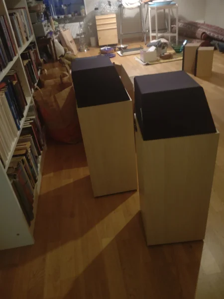 Larsen 4 rundstrålande golvhögtalare Larsen 4 rundstrålande golvhögtalare - Bild 3 av 4