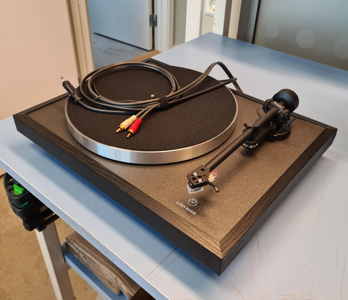 Linn Basik i mint cond, komplett skivspelare. - Bild 1 av 1