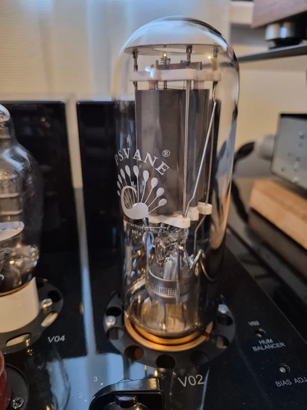 Line Magnetic 805ia R&ouml;rf&ouml;rst&auml;rkare  - Bild 2 av 7