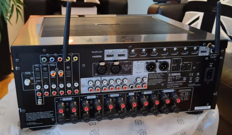 Yamaha RX-A6A - Bild 10 av 12