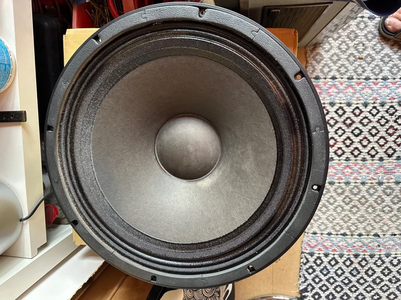 Mackie 15&rdquo; basar. - Bild 1 av 3