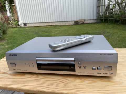 Pioneer DV-668AV