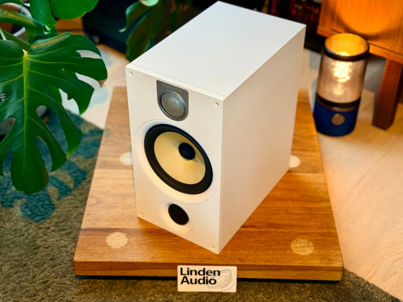 Bowers & Wilkins 685 S2 - 1 par högtalare