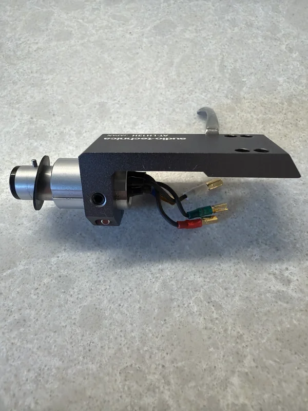 Audio-Technica AT-LH13H headshell Audio-Technica AT-LH13H headshell - Bild 5 av 7