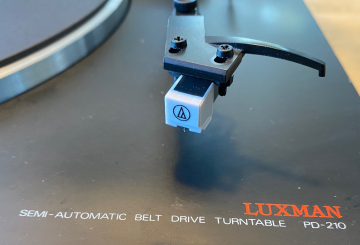 Luxman skivspelare