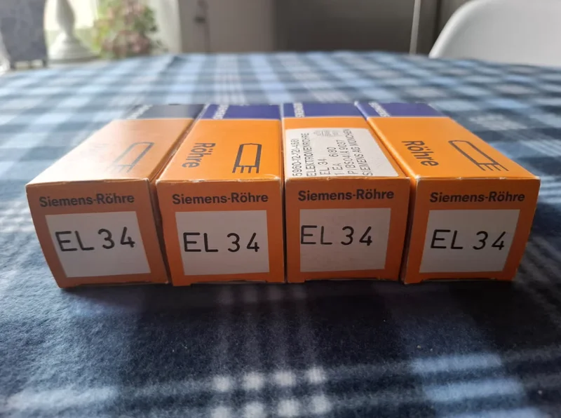 Siemens EL34 &ndash; Strong Matched Quad &ndash; Original Siemens-boxar - Bild 1 av 7