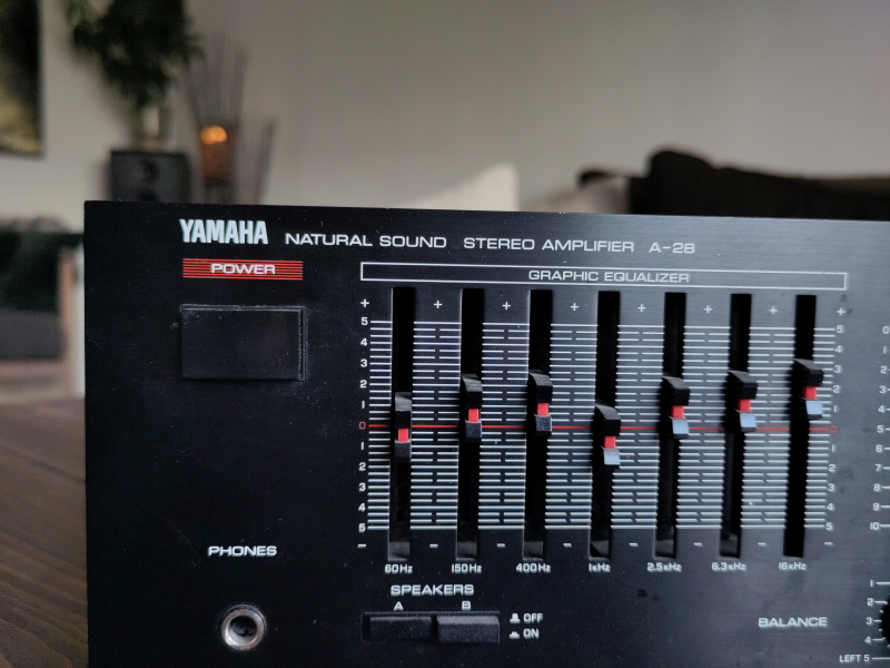Yamaha A-28 förstärkare - Bild 2 av 7