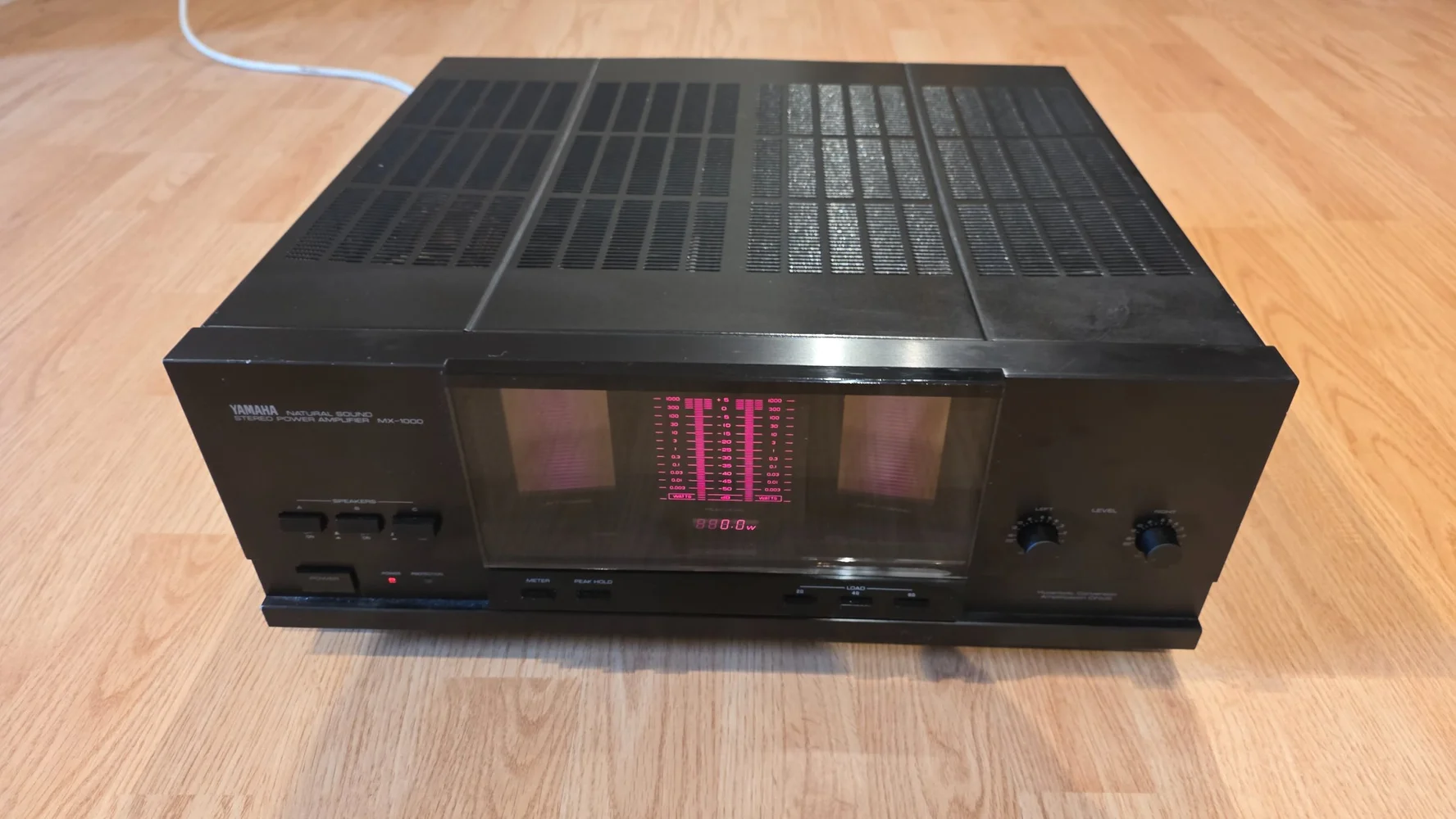 Yamaha MX-1000 slutsteg Yamaha MX-1000 slutsteg - Bild 1 av 5