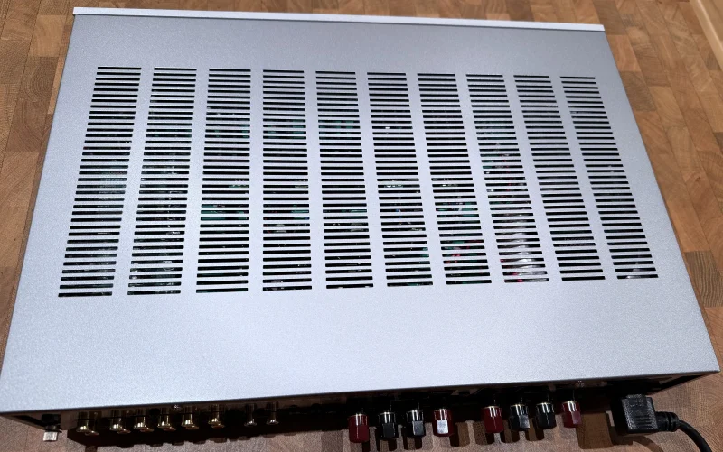 Rotel RA-12 (Silverf&auml;rgad) - Bild 5 av 6