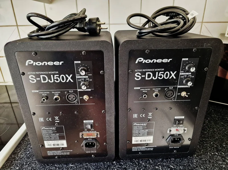 Pioneer S-DJ50X Pioneer S-DJ50X - Bild 2 av 2