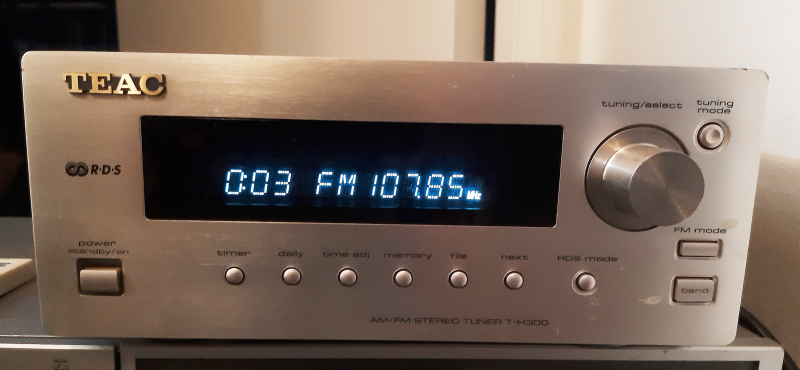 Teac T-H300 Tuner AM-FM , Stereomottagare - Bild 1 av 2