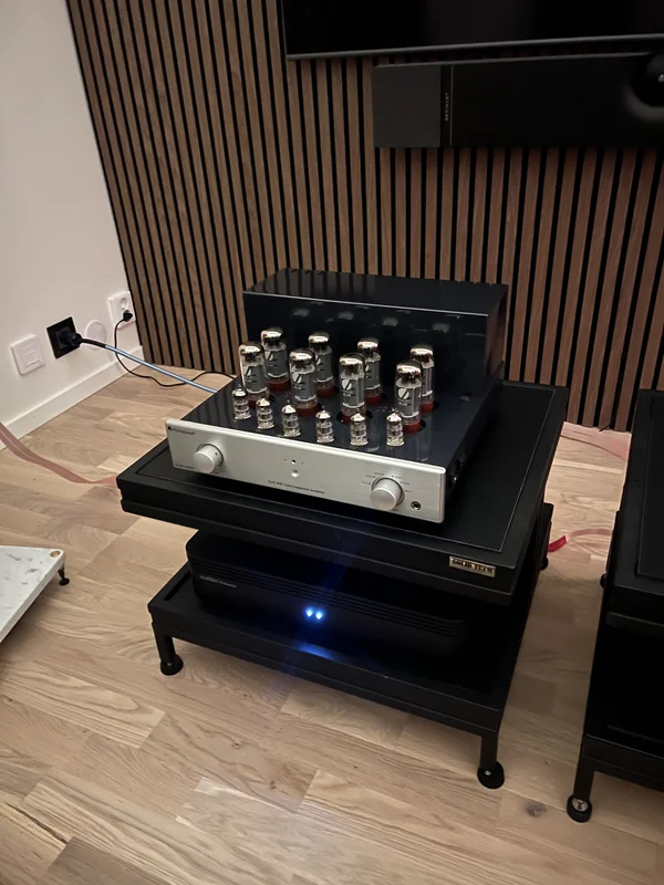 Primaluna evo 400 bytes mot Hegel - Bild 1 av 1