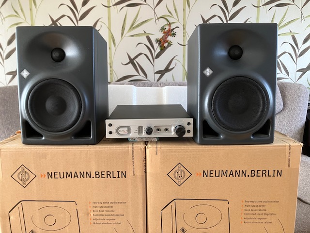 Neumann Aktiva KH120A + Benchmark DAC1 PRE