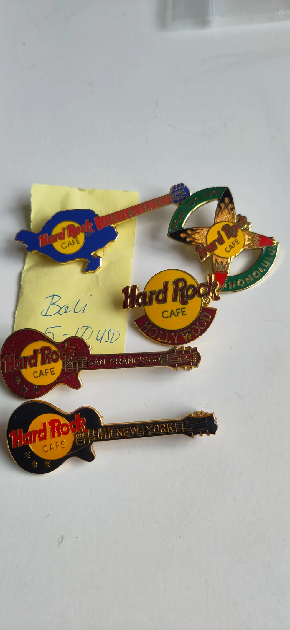 Hard Rock Cafe pins