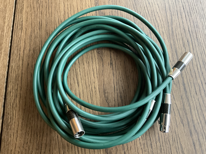 FURUTECH FA-220 XLR 5m med Rodium kontakter