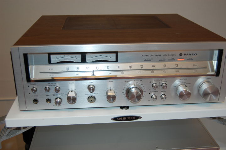 Sanyo JCX 2400KU