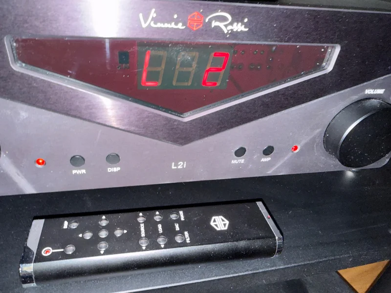 Vinnie Rossi L2i integrerad förstärkare med inbyggd DAC Vinnie Rossi L2i integrerad förstärkare med inbyggd DAC - Bilde 1 av 8