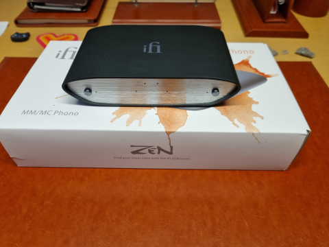 iFi Audio Zen Phono + iPower X 5V