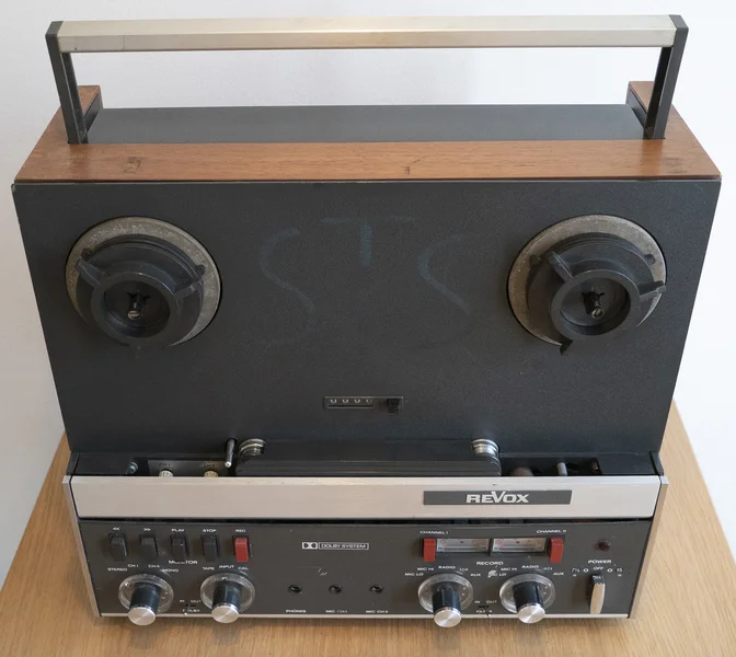 Revox A77 HS (High Speed) Dolby Version - 2-sp&aring;rs rullbandspelare - Bild 2 av 5