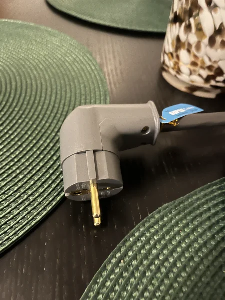 2M Supra LoRad 2.5 SPC (angled) - C19 s&auml;ljes - Bild 2 av 4