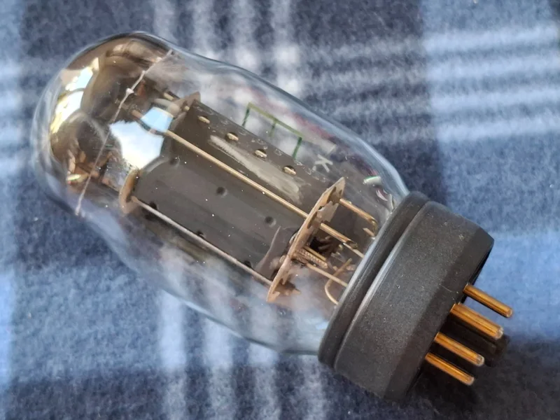 EAT KT88 Diamond GOLD pins Ny matchad kvartett  - Bild 5 av 9